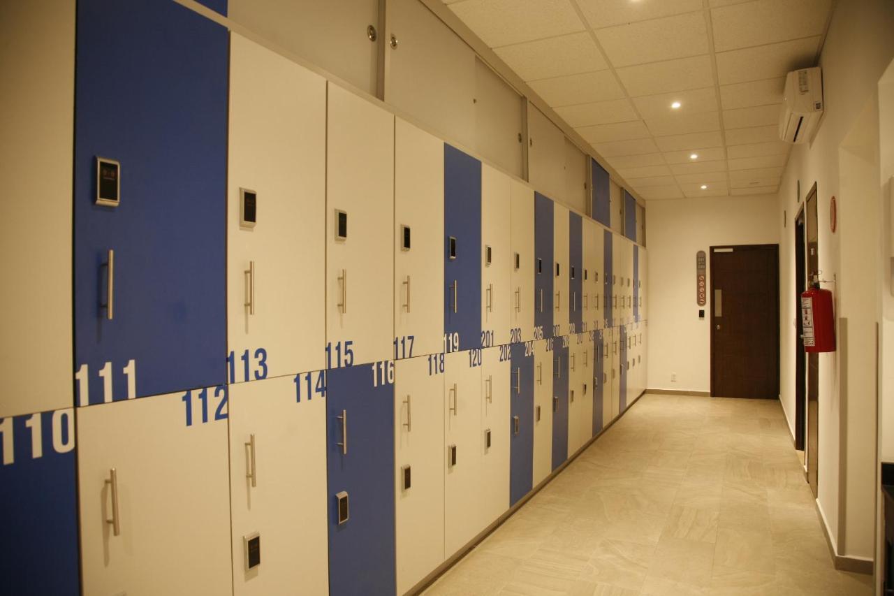Izzzleep Aeropuerto Terminal 1 Hotel Mexico City Exterior photo