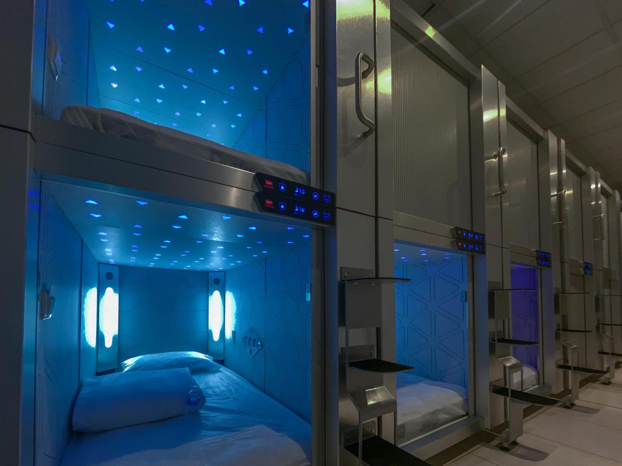 Izzzleep Aeropuerto Terminal 1 Hotel Mexico City Exterior photo